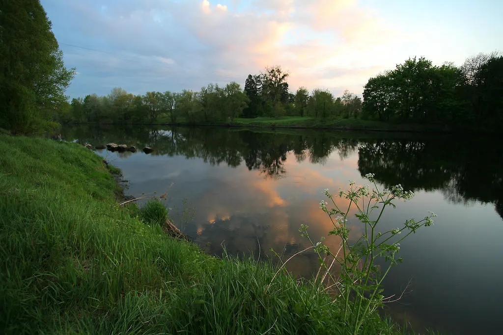 Les Etoiles Du Forez Savigneux  2*, Savigneux (Loire)