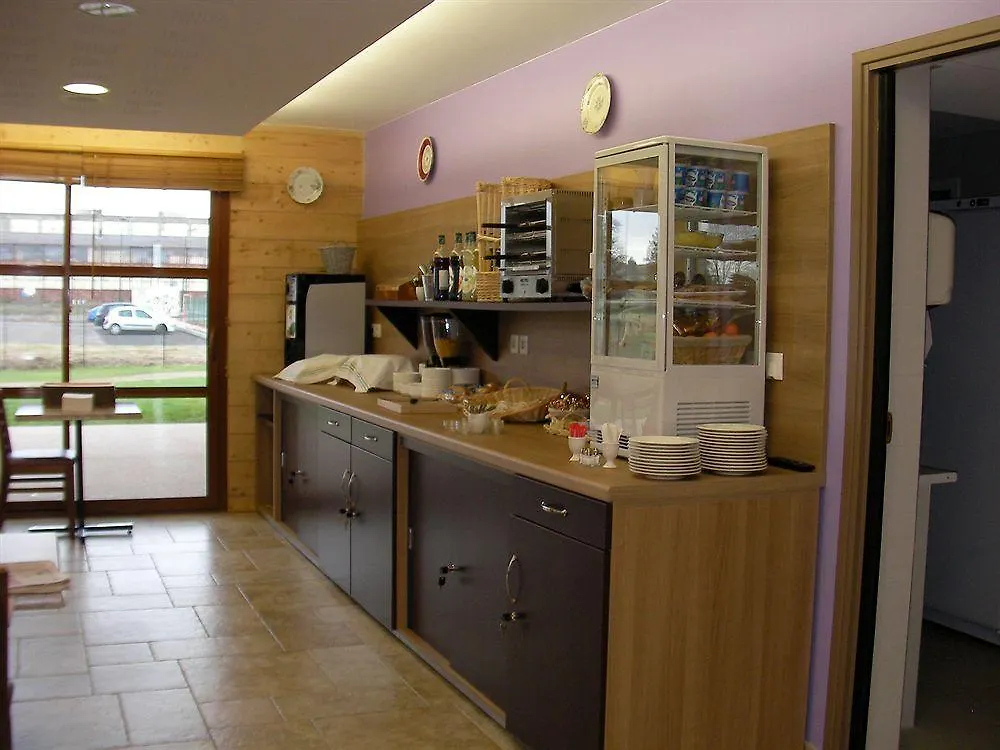 Hotel Les Etoiles Du Forez Savigneux